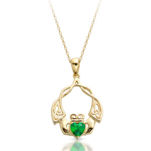 Claddagh Pendant with Celtic Knot-P049